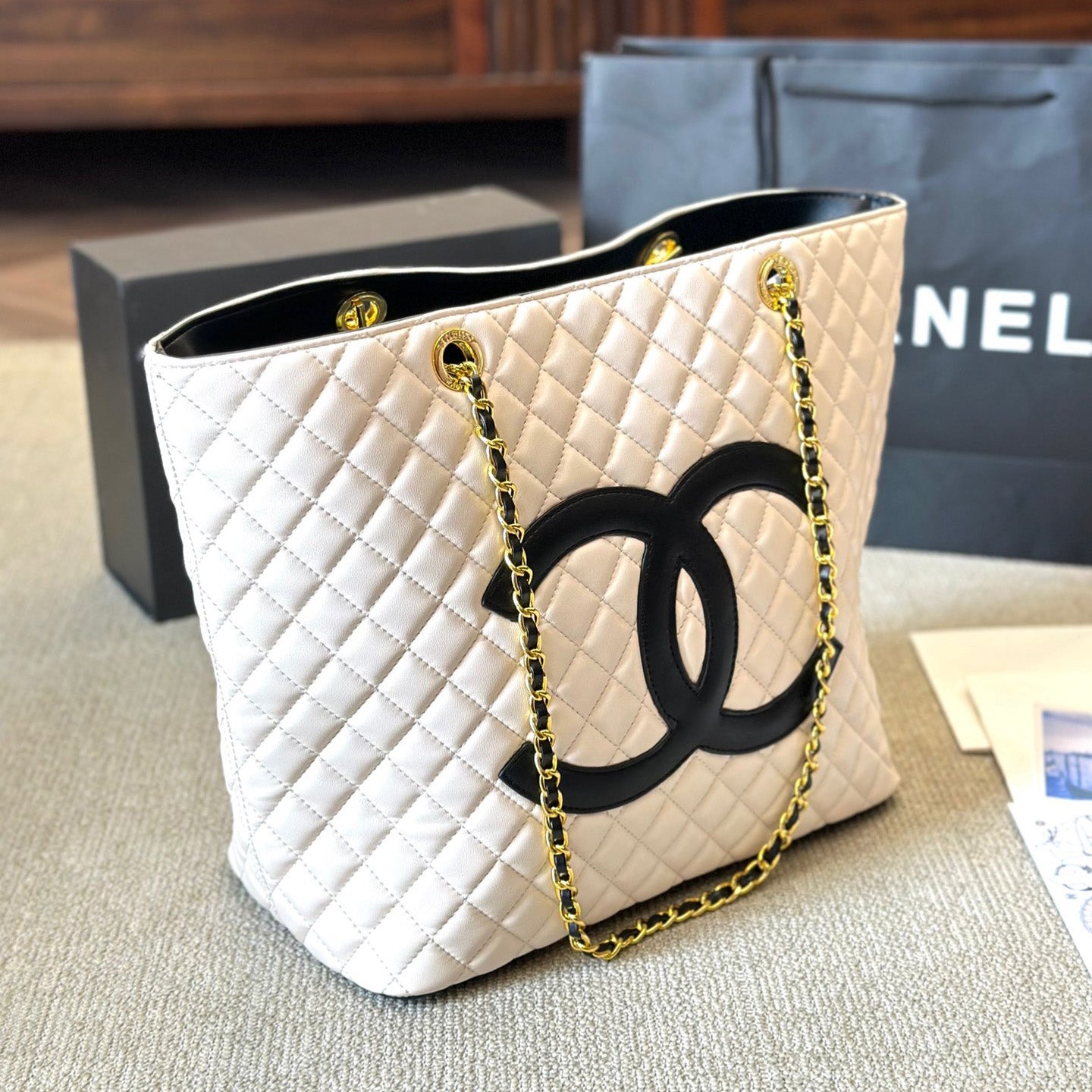 CNL rhombus shopping bag 1824061112