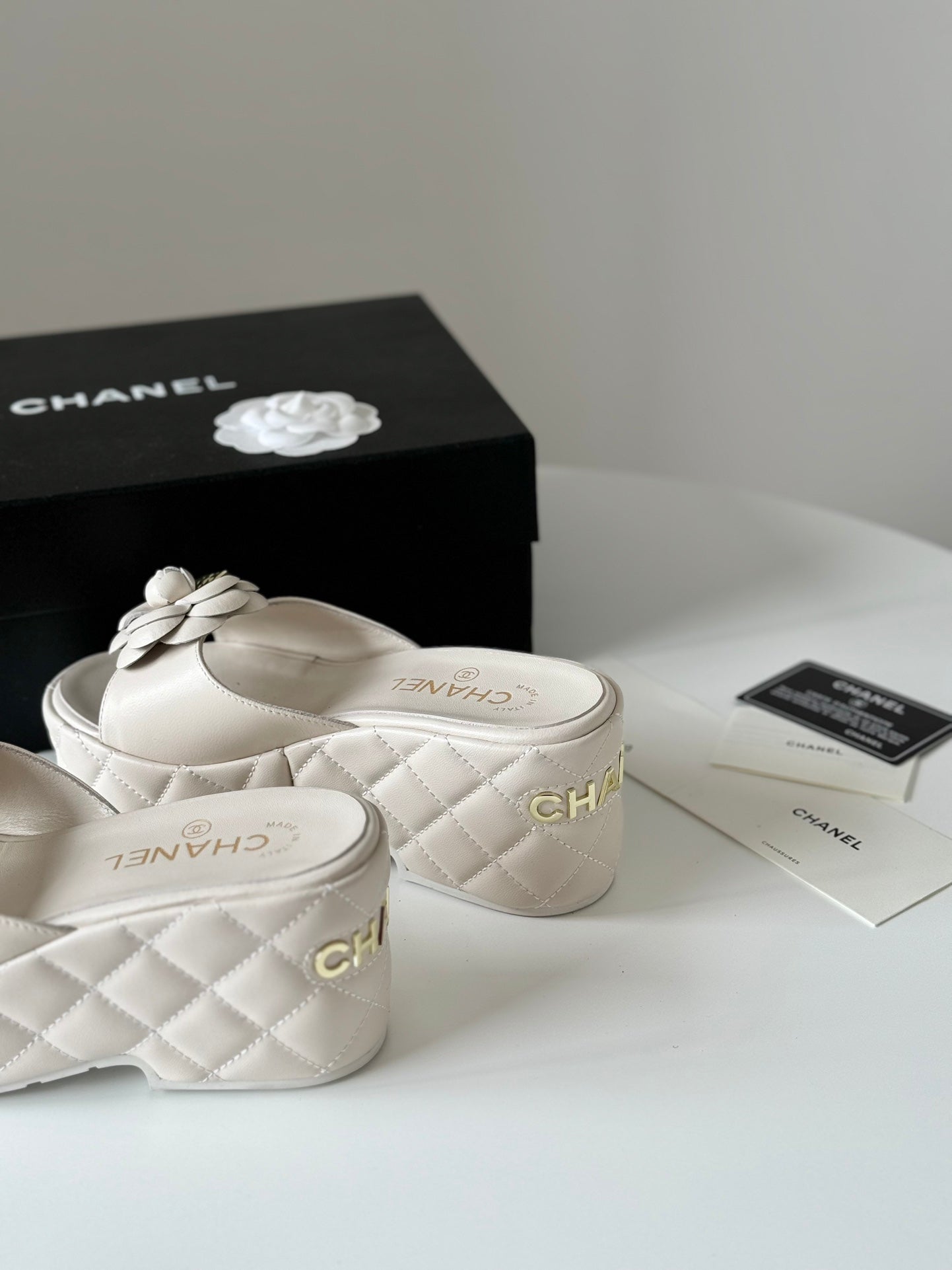 CNL 24SS camellia platform slippers 0724042709