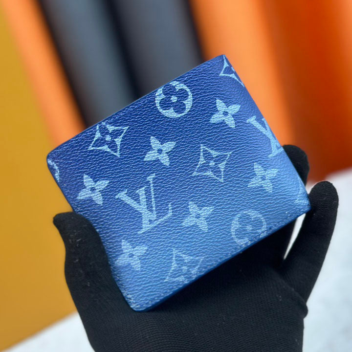 Cloud logo wallet 1824100713