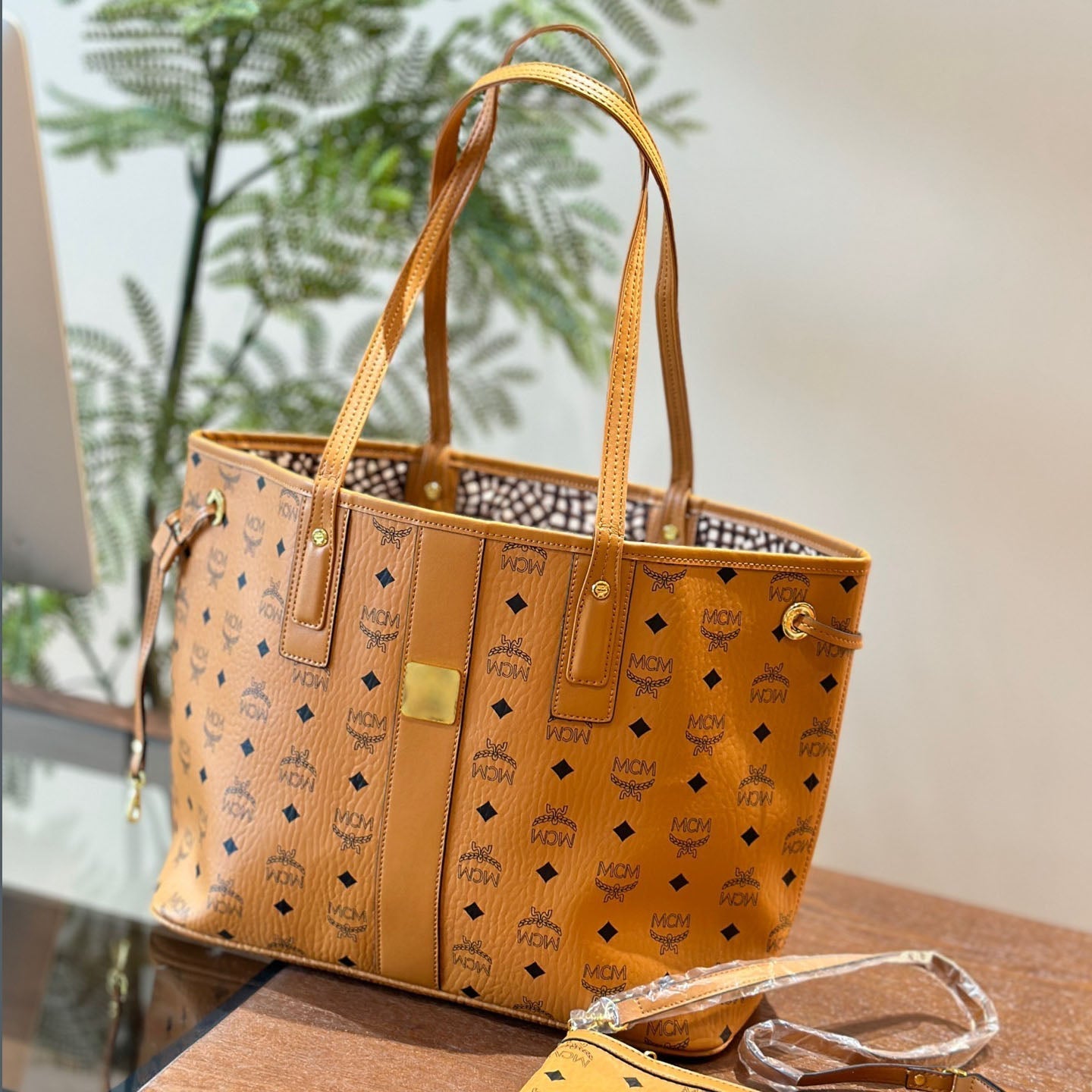 Classic mcm tote bag XC24092420