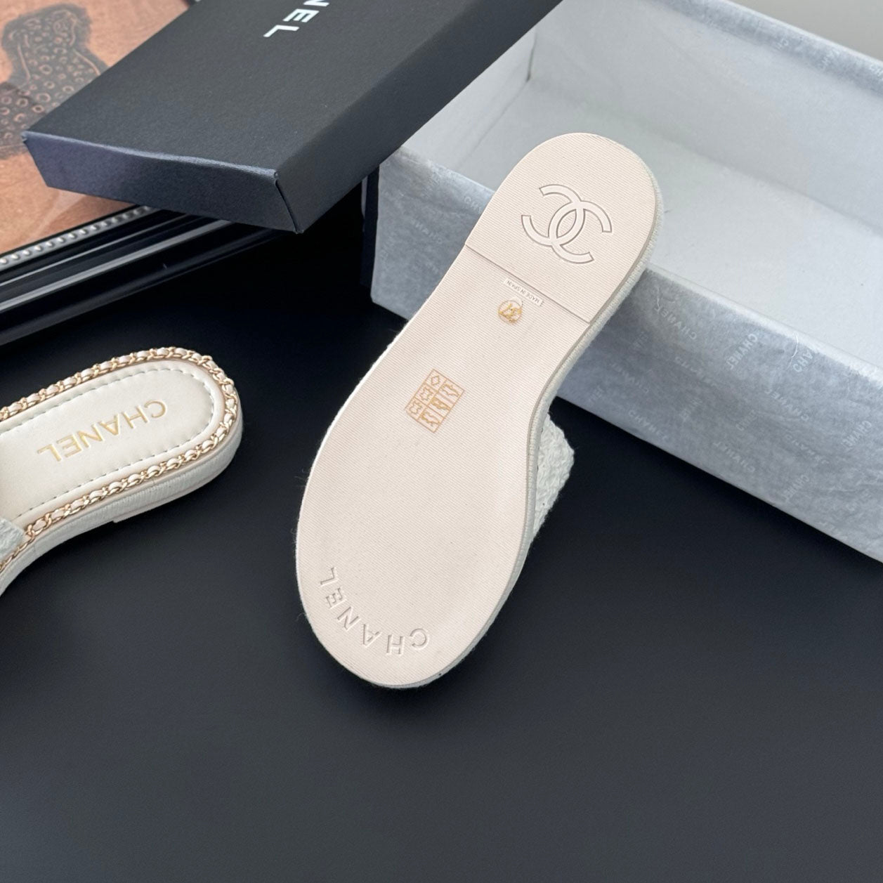 CNL women's platform chain double C slide sandal 1825042902