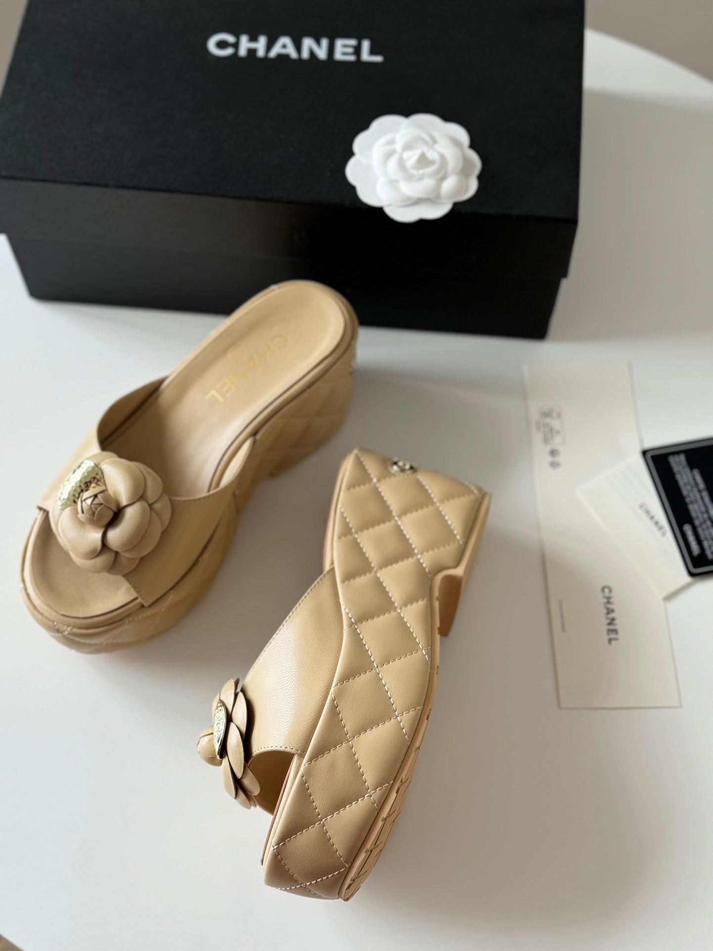 CNL 24SS camellia platform slippers 0724042709