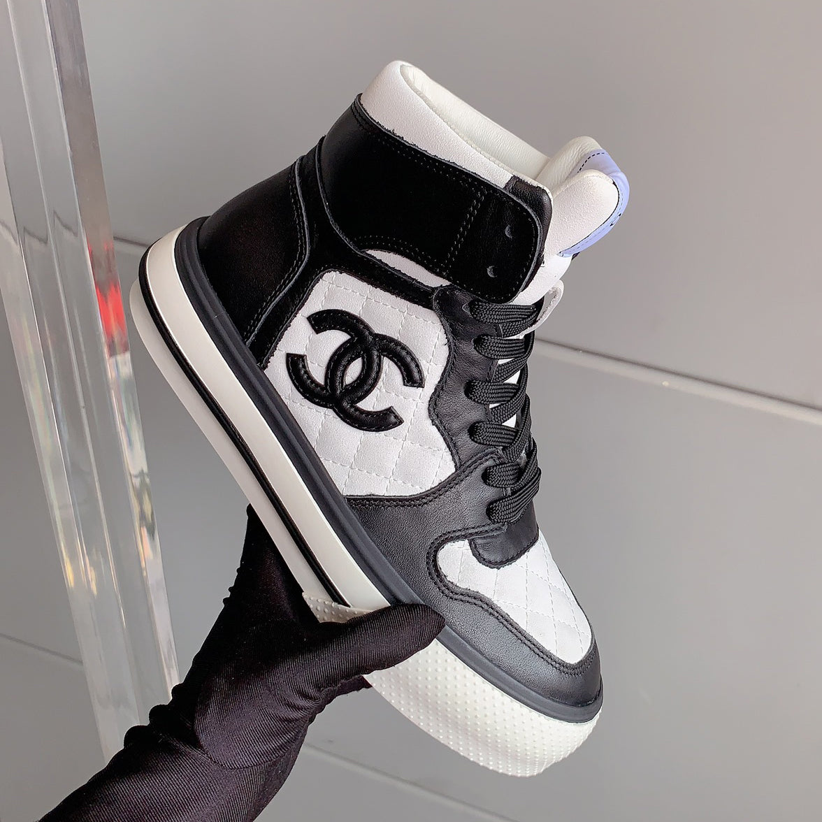 CNL Classic versatile rhombus sneakers 1824061008