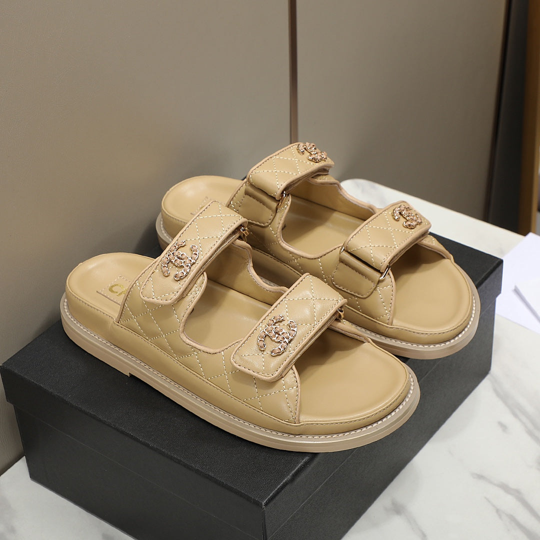 CLN Leather Sandals 1825050702