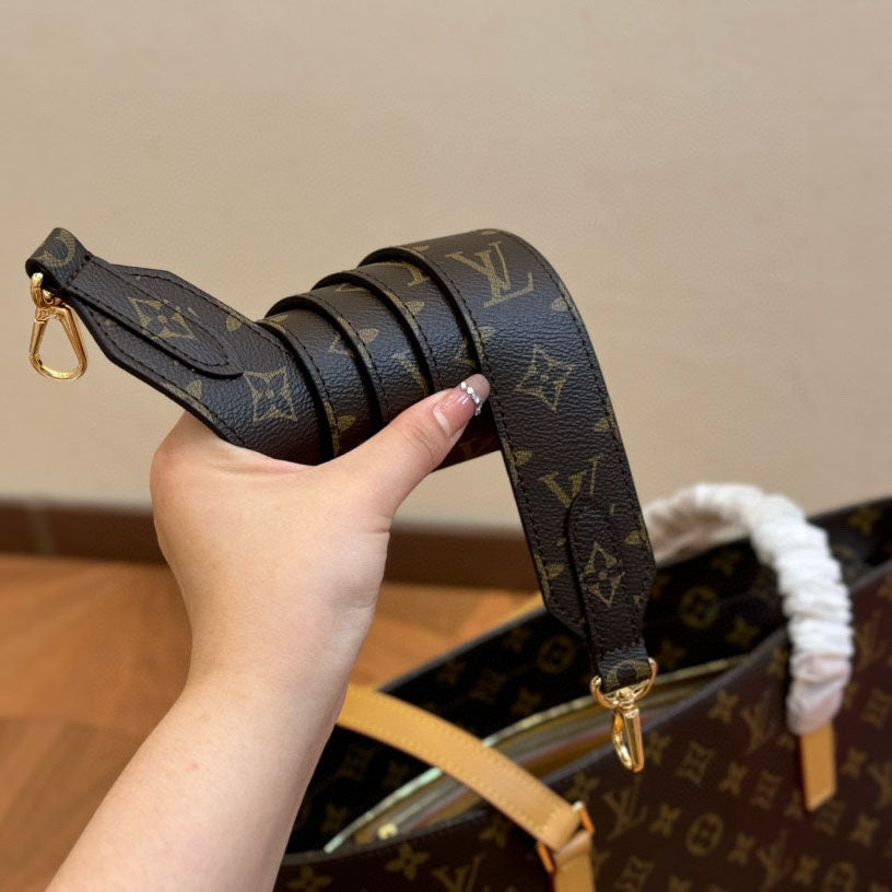 L New Large Capacity Shoulder Bag XC24092316