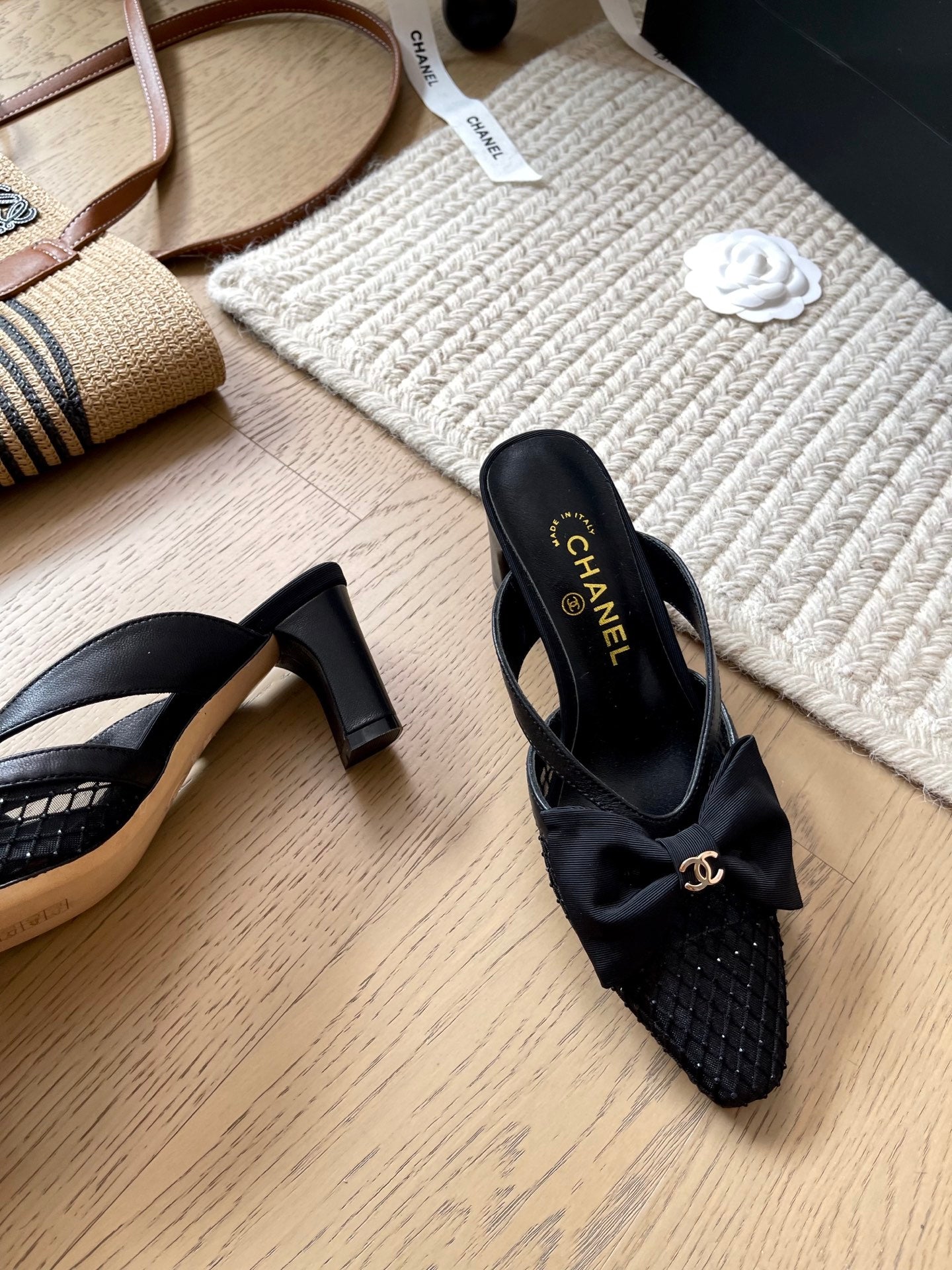 CNL Bow and pearl buckle sandal 1825042901