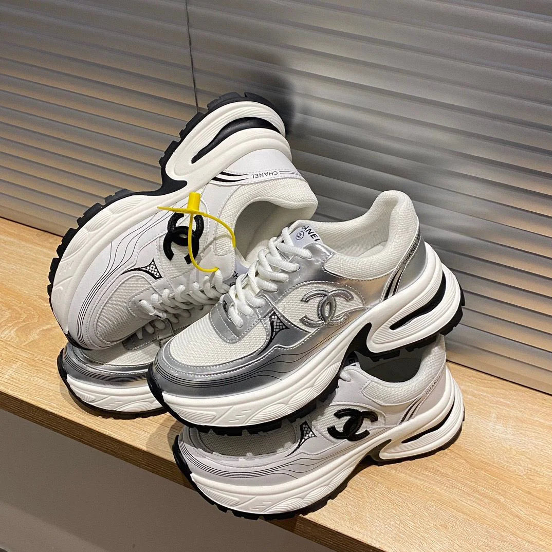 New Two-color Thin-soled Leather Casual Sneakers 1024031406