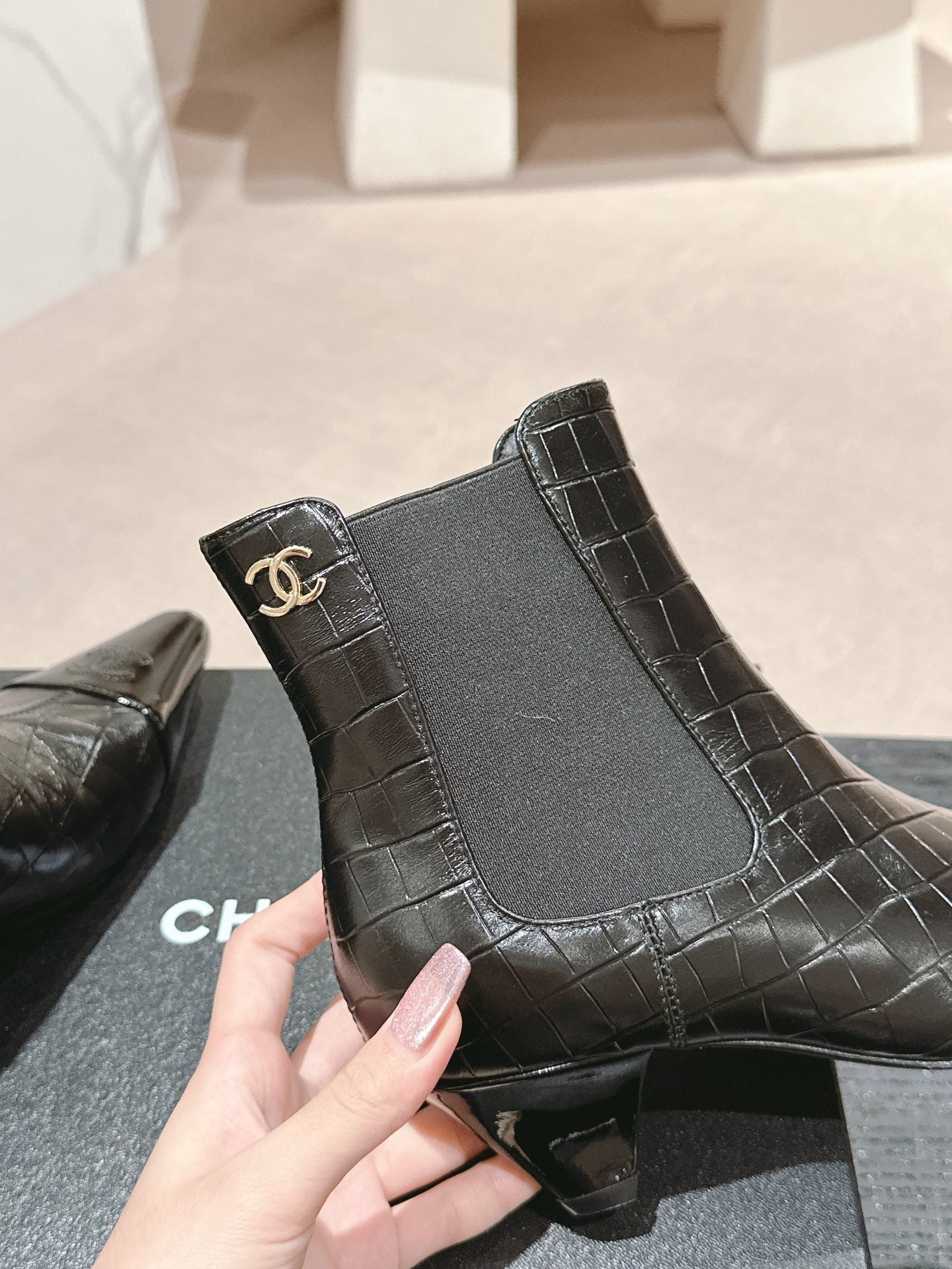 CNL Fashionable Leather Booties 0724101801