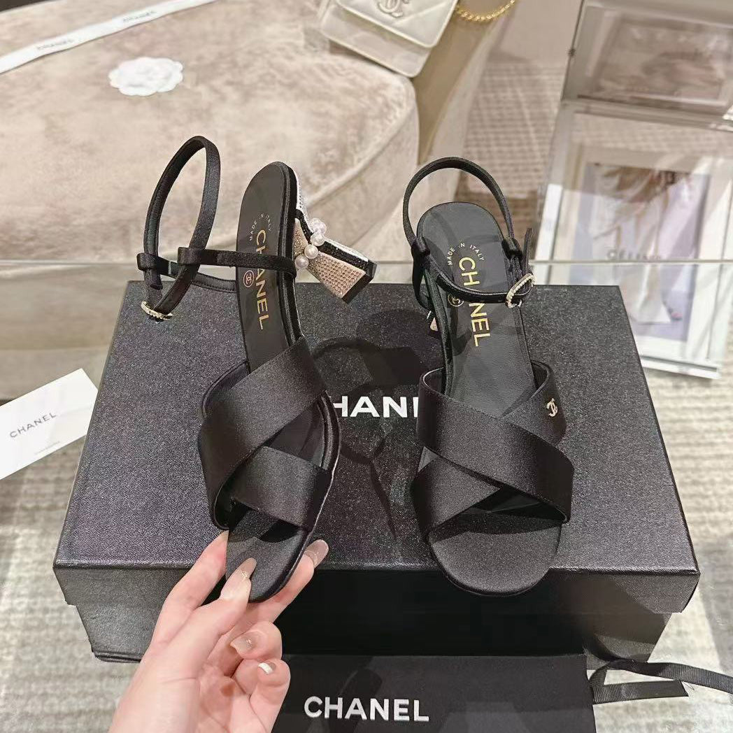 CNL Mary Jane exquisite pearl hot diamond combination high heels 1824061801