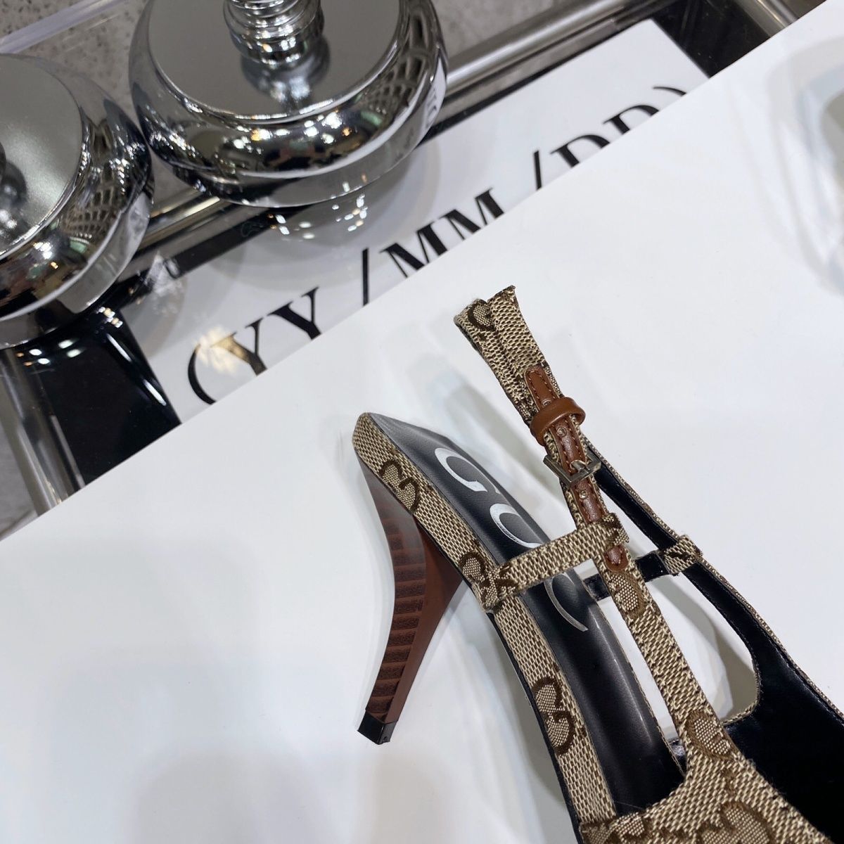 One-Line Buckle Square Toe Cat Heel Fashion High-Heeled Shoes XC0823091106