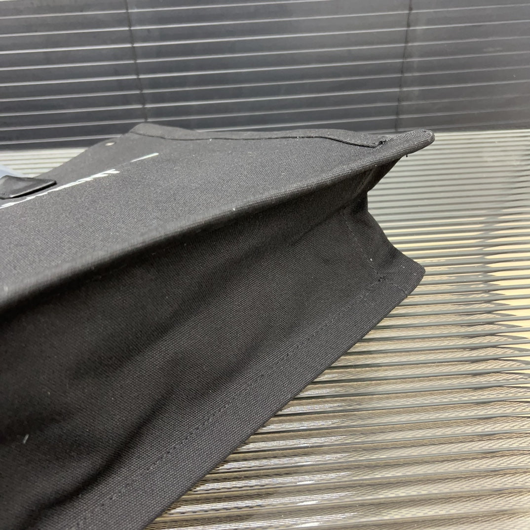 New RIVE GAUCHE Tote XC24092316