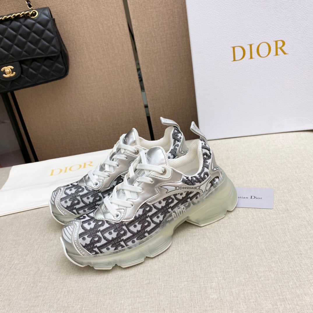 New fashion and versatile sneakers  PD1023110918