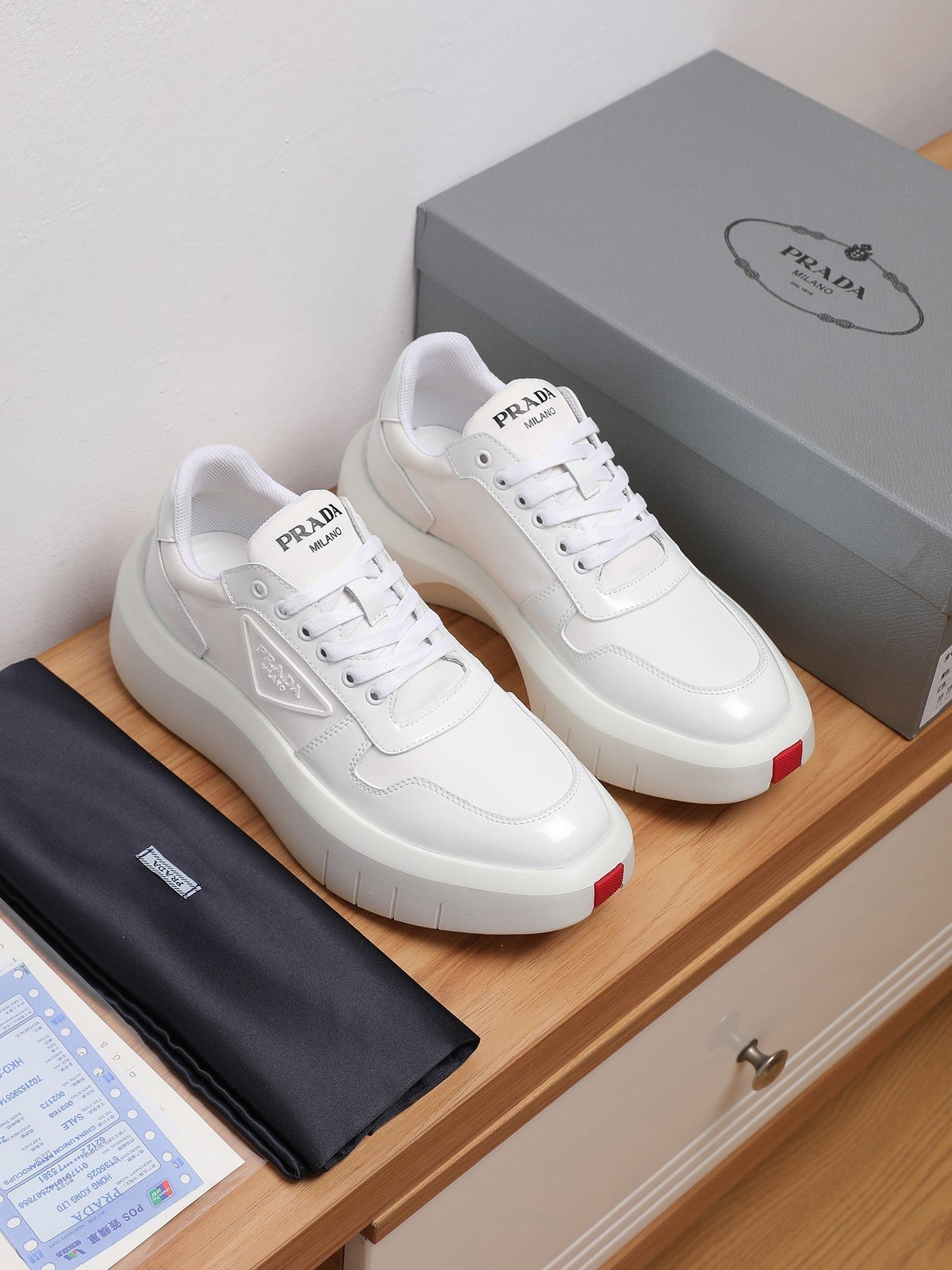 PR sneakers 1825062703