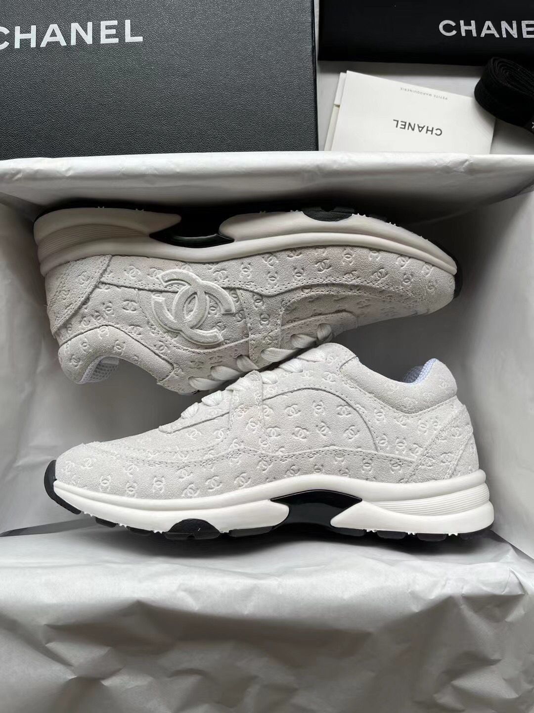 Black And White Panda Embossed Sneakers 0123121301