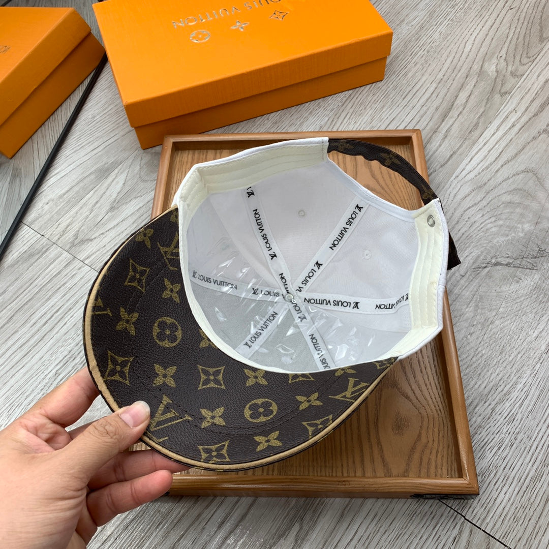 New V logo baseball cap XC16060801