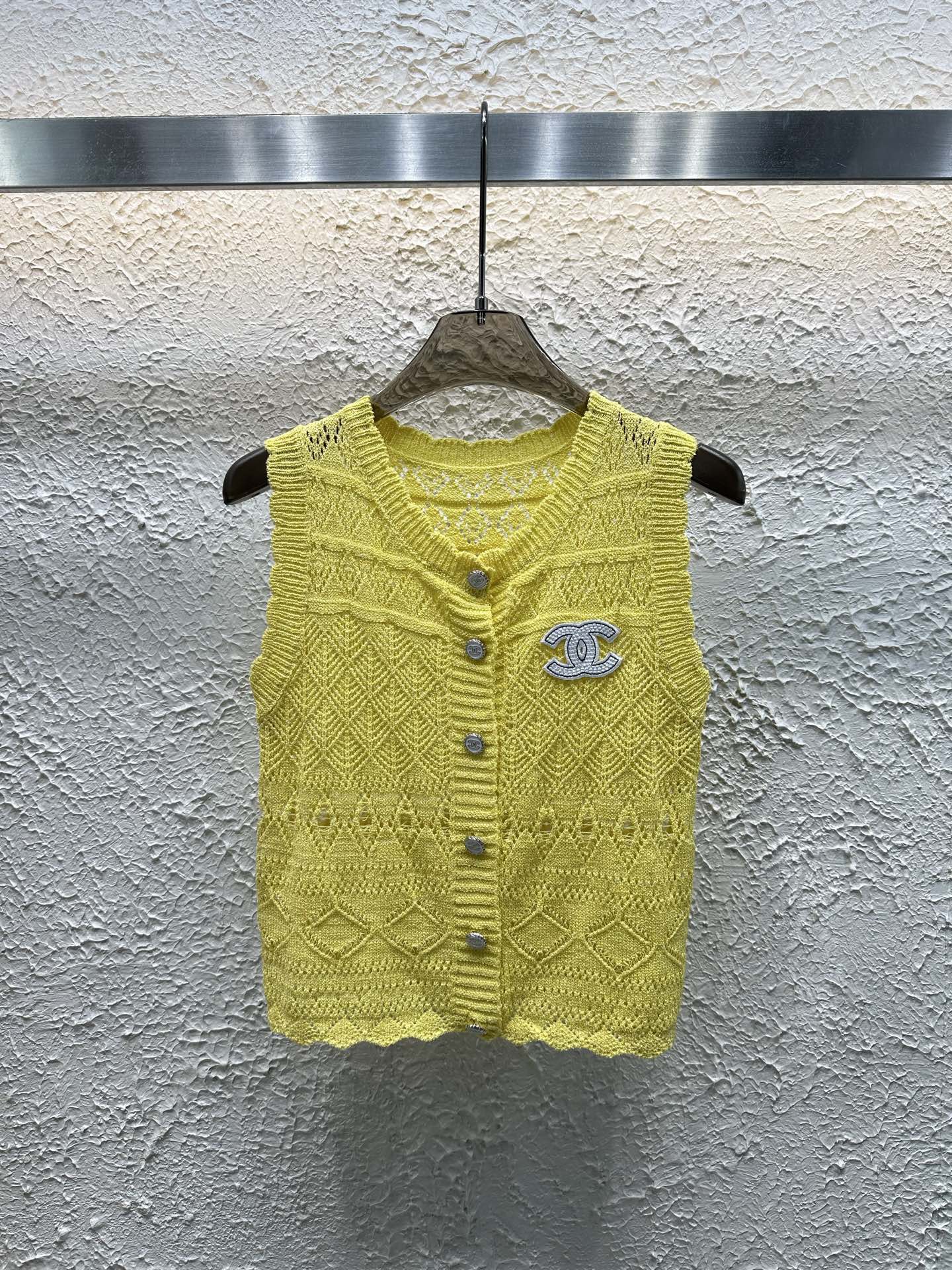 CNL Openwork knit vest 1825042914