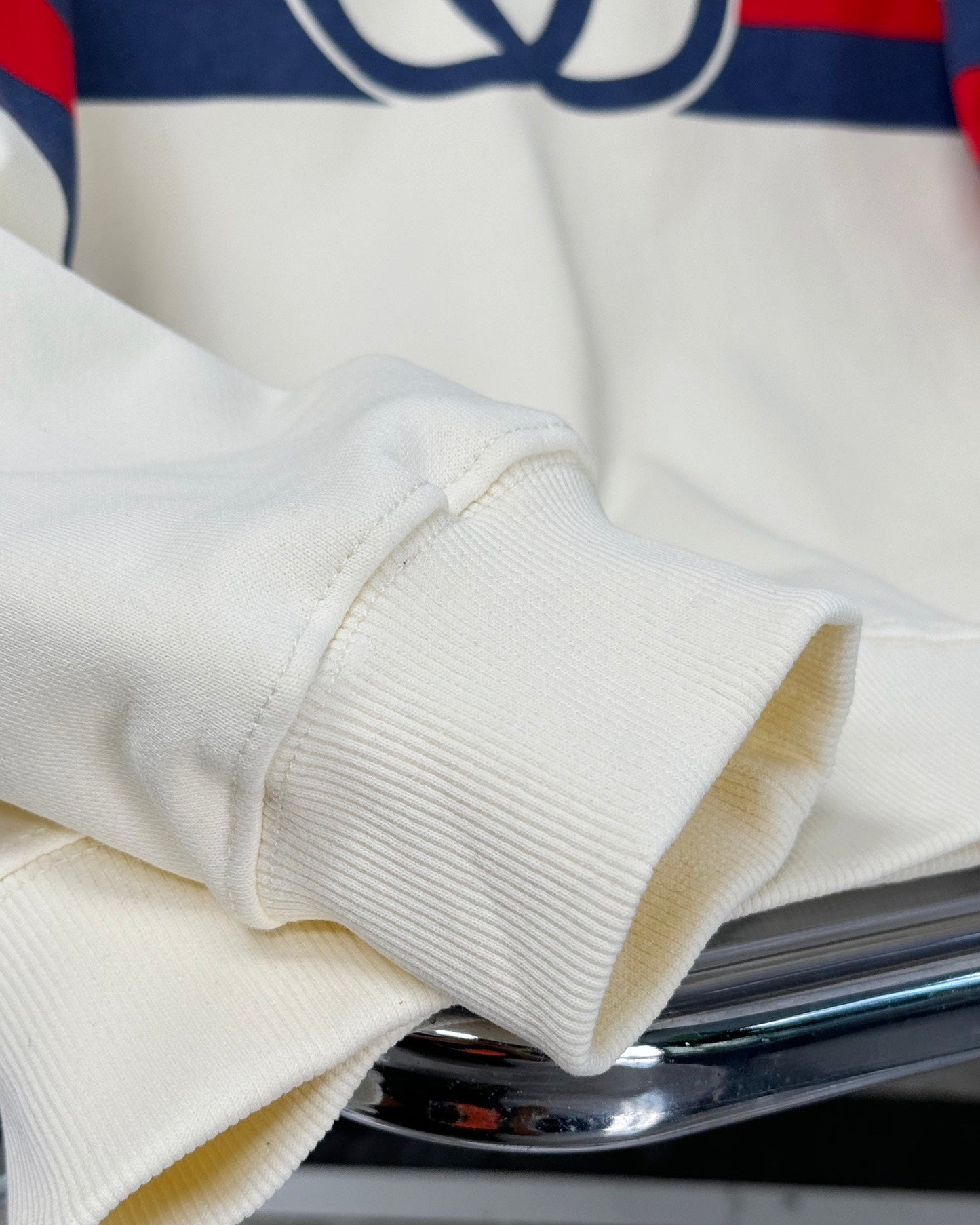 GG 24ss red and blue striped print sweatshirt 1824102213