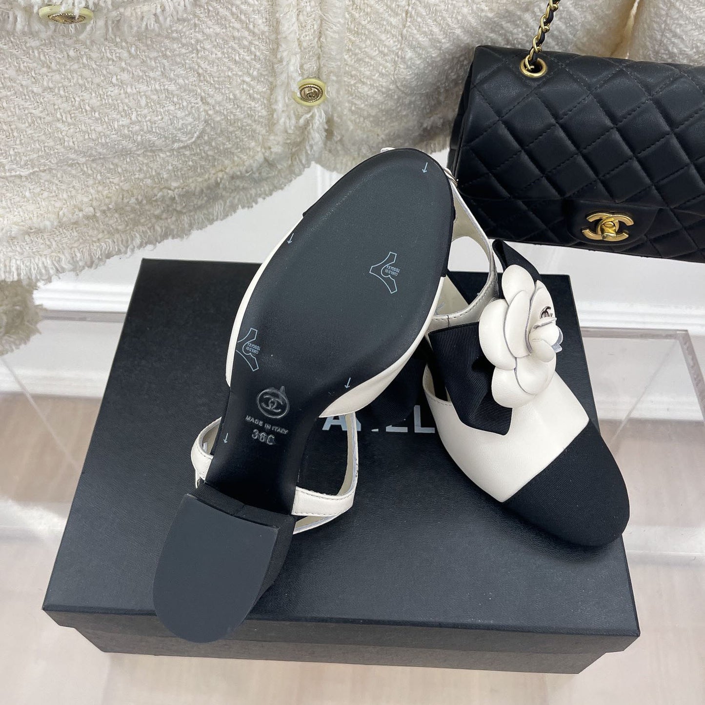 Fashion Versatile Camellia Thick Heels High Heels 1023120404