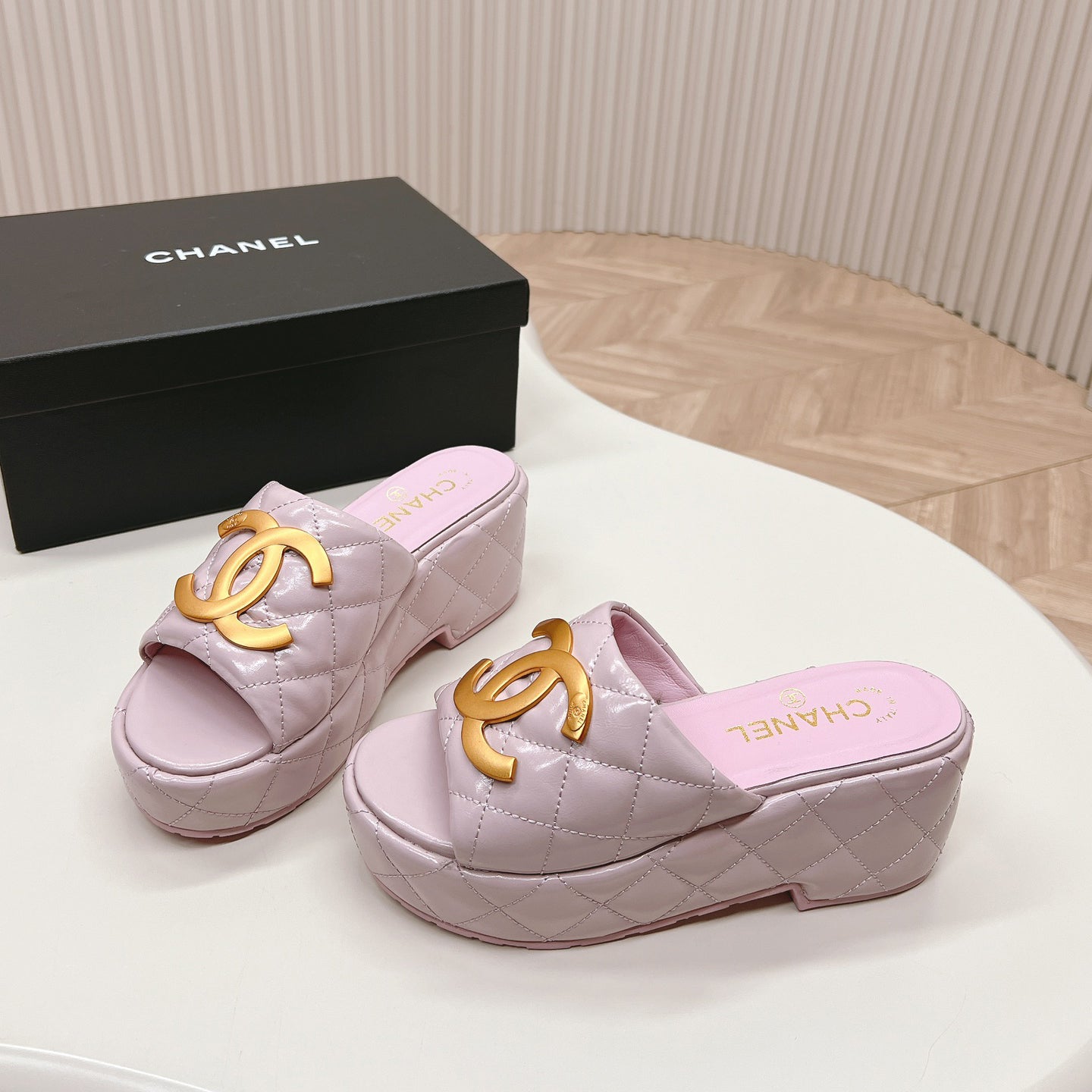 Chane1 top fashion thick-soled rhombus slippers 0724030812