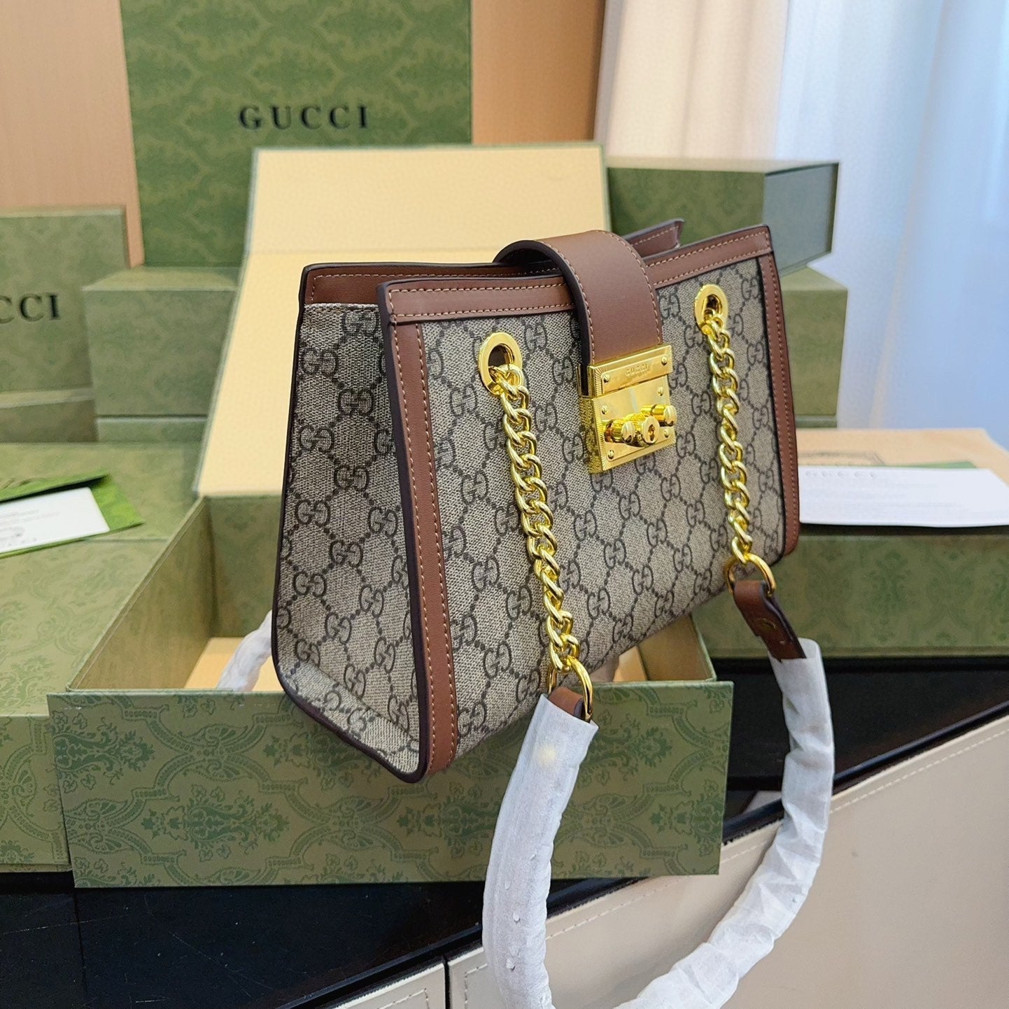 New Padlock chain shoulder bag 1824042110