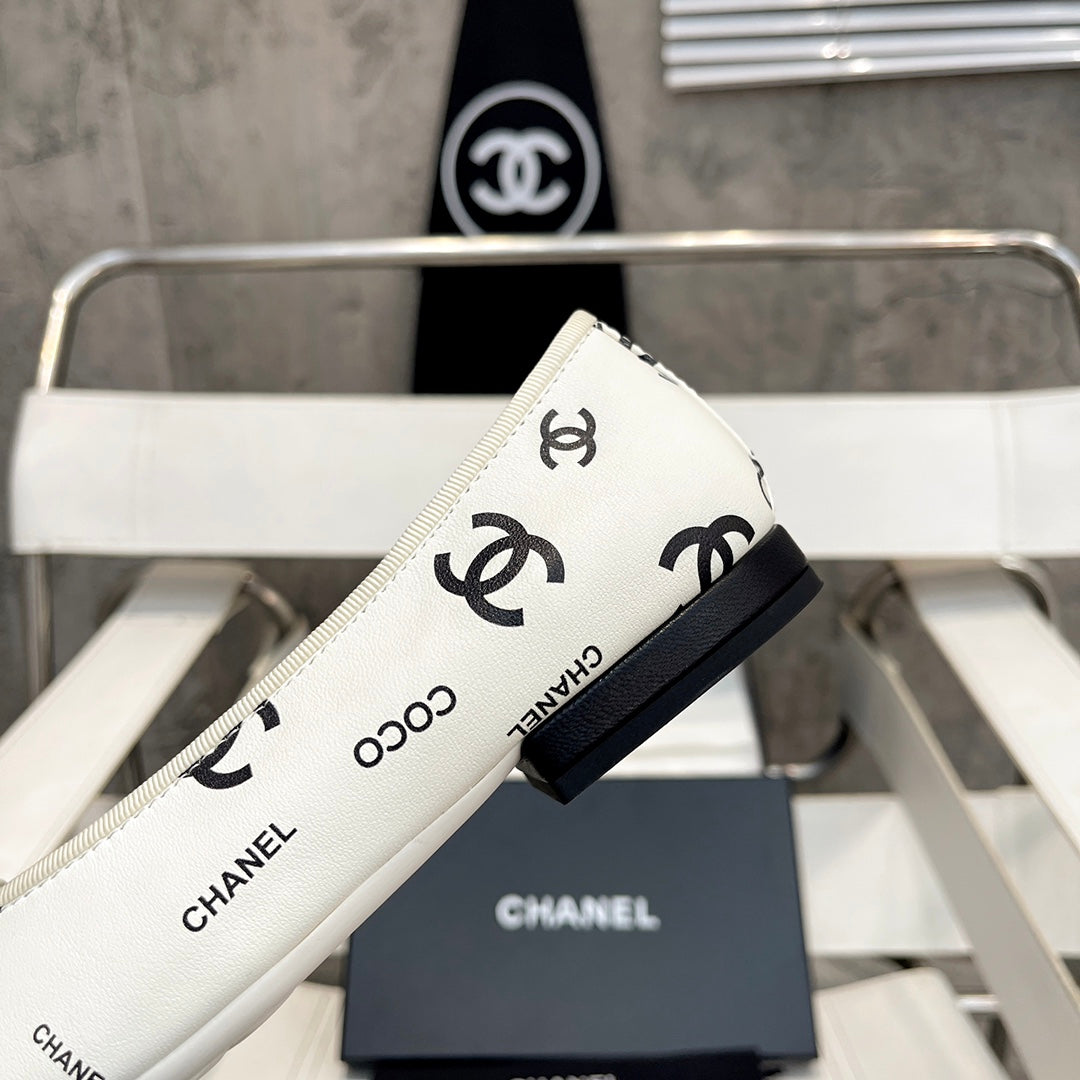 Camellia Print Trendy Classic Flat Round Toe Sandals XC1623072802