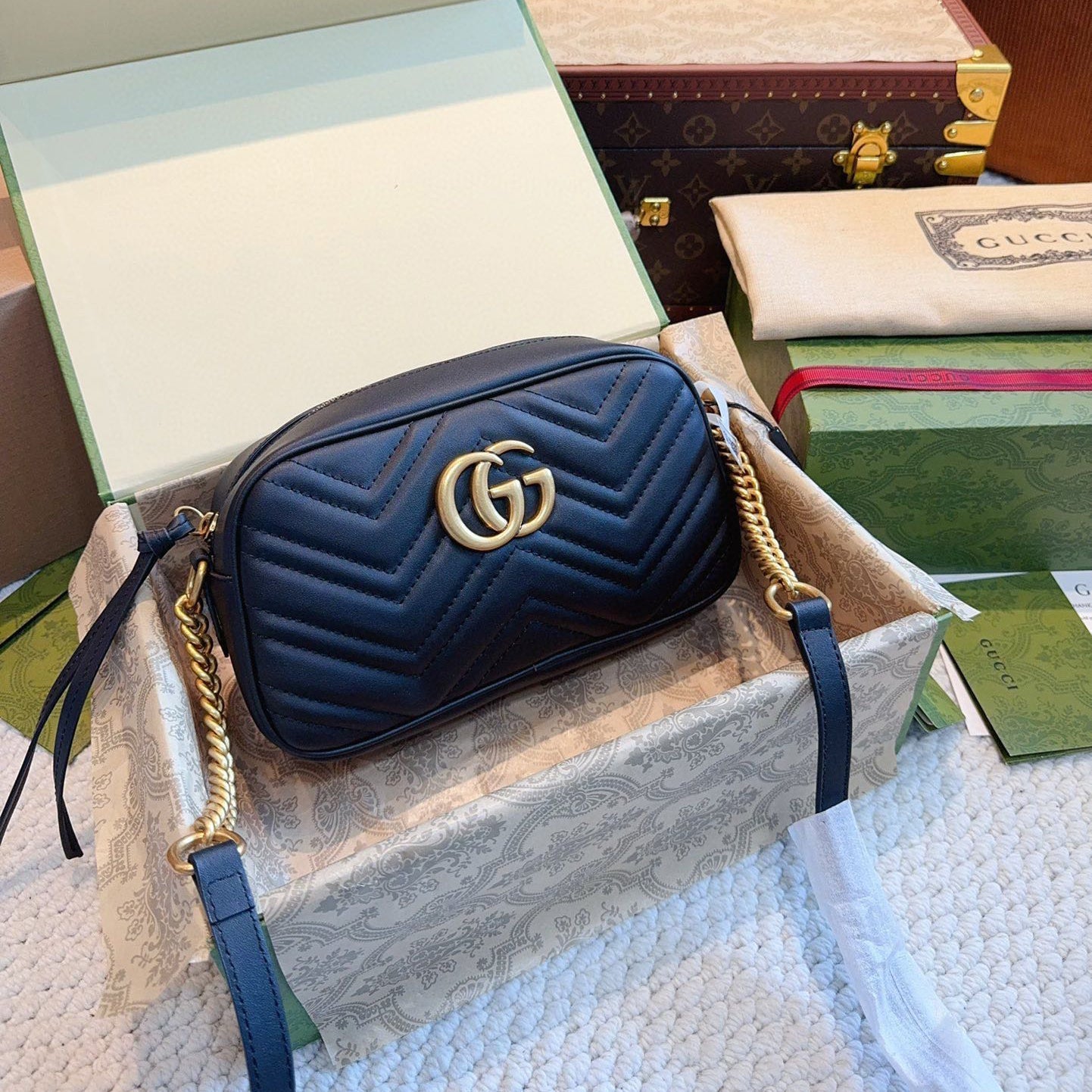 The small Marmont chain shoulder bag 1824050602