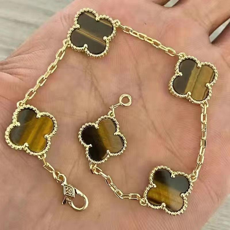 Versatile And Sophisticated Couple Bracelet 1024022615