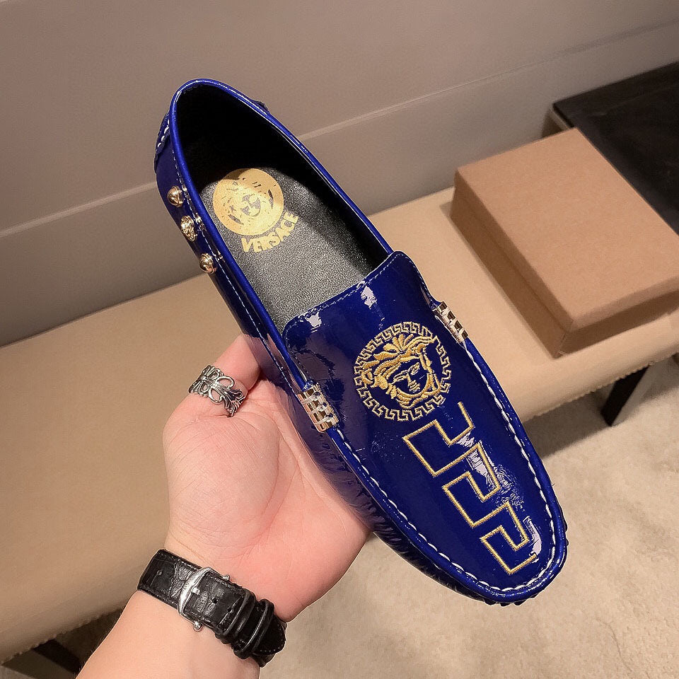 VS Medusa Embroidered Patent Leather Driver Shoes 1824091905