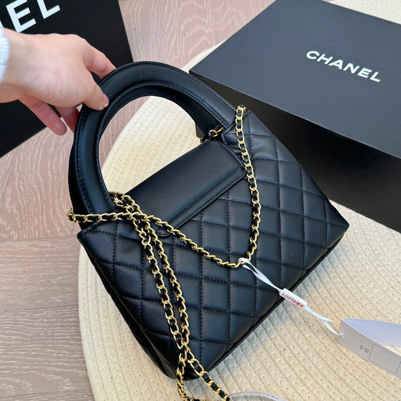 CNL Chain Handbag 1824061113