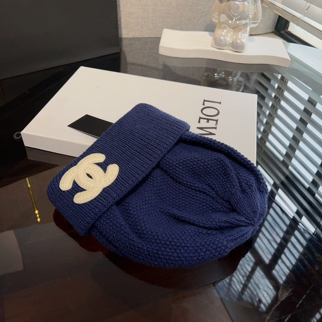 23A New Solid Color Double C Cashmere Knitted Beanie Cold Cap XC1823083002