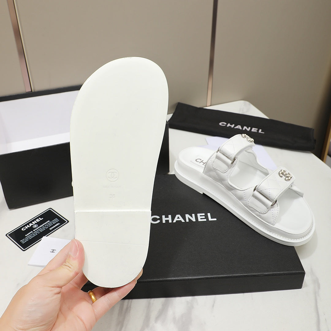 CLN Leather Sandals 1825050702