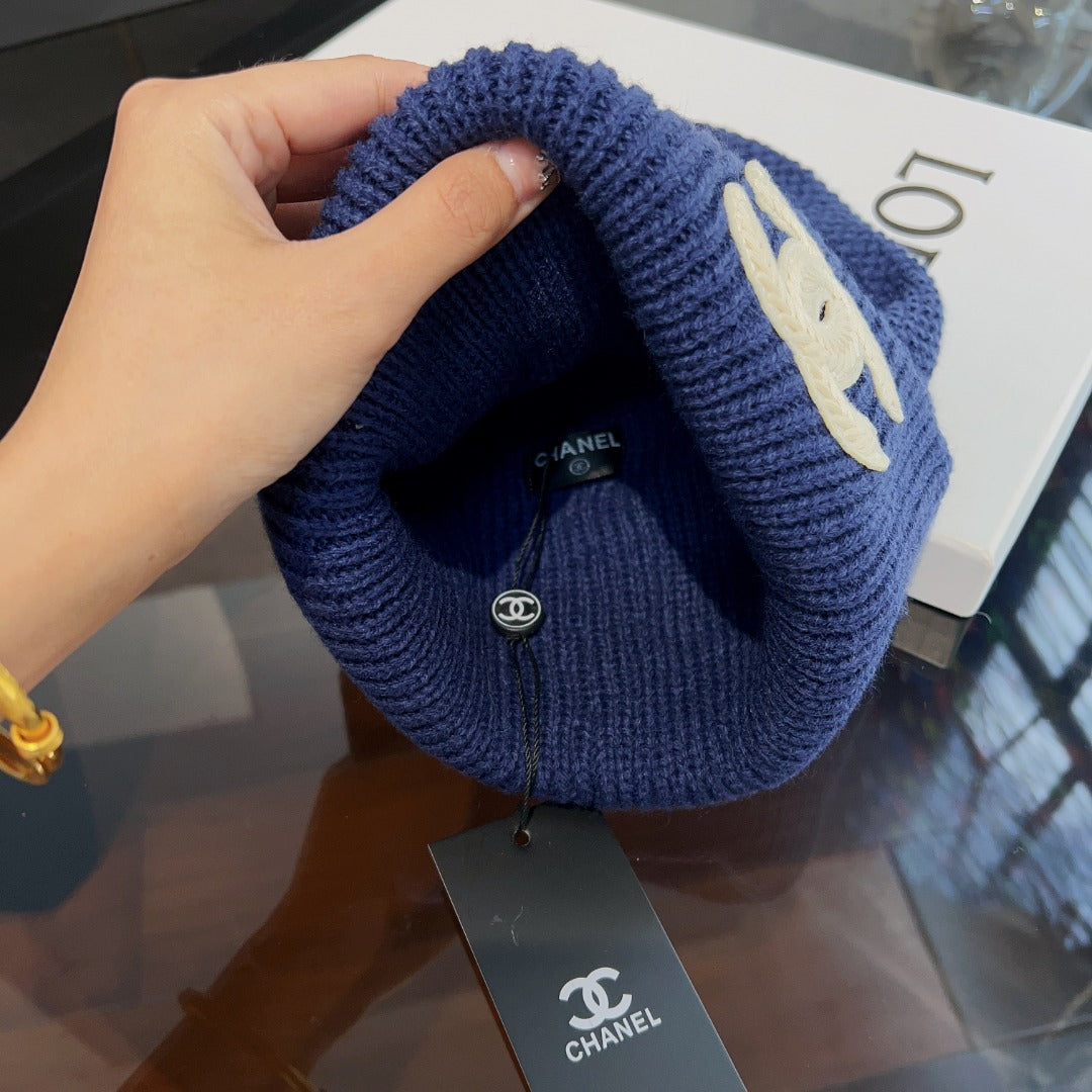 23A New Solid Color Double C Cashmere Knitted Beanie Cold Cap XC1823083002