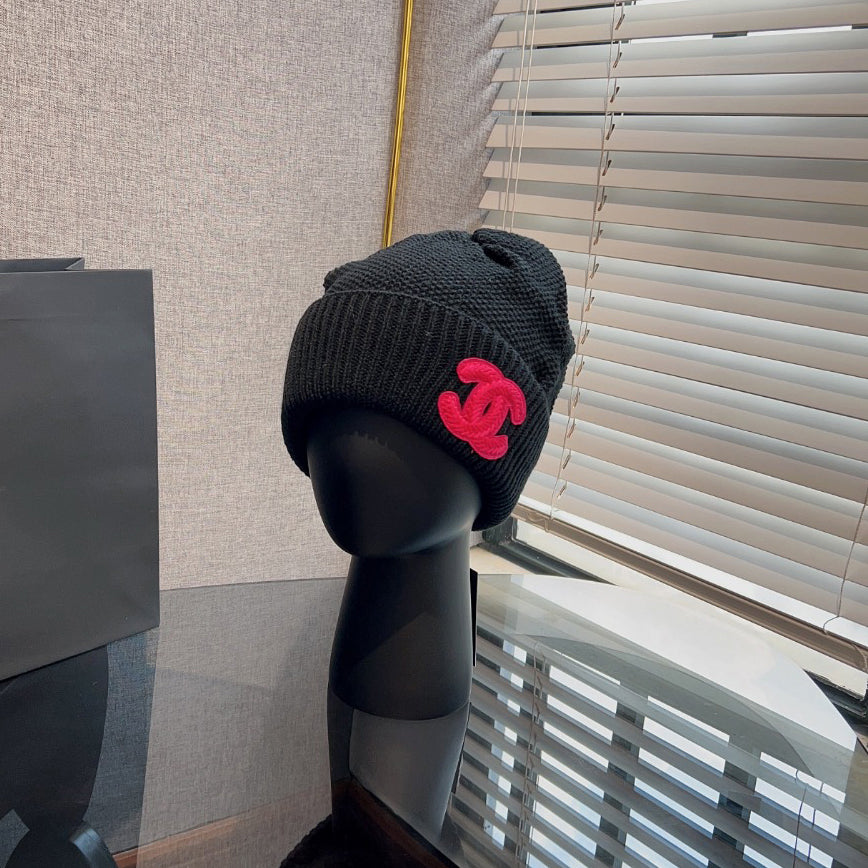 23A New Solid Color Double C Cashmere Knitted Beanie Cold Cap XC1823083002