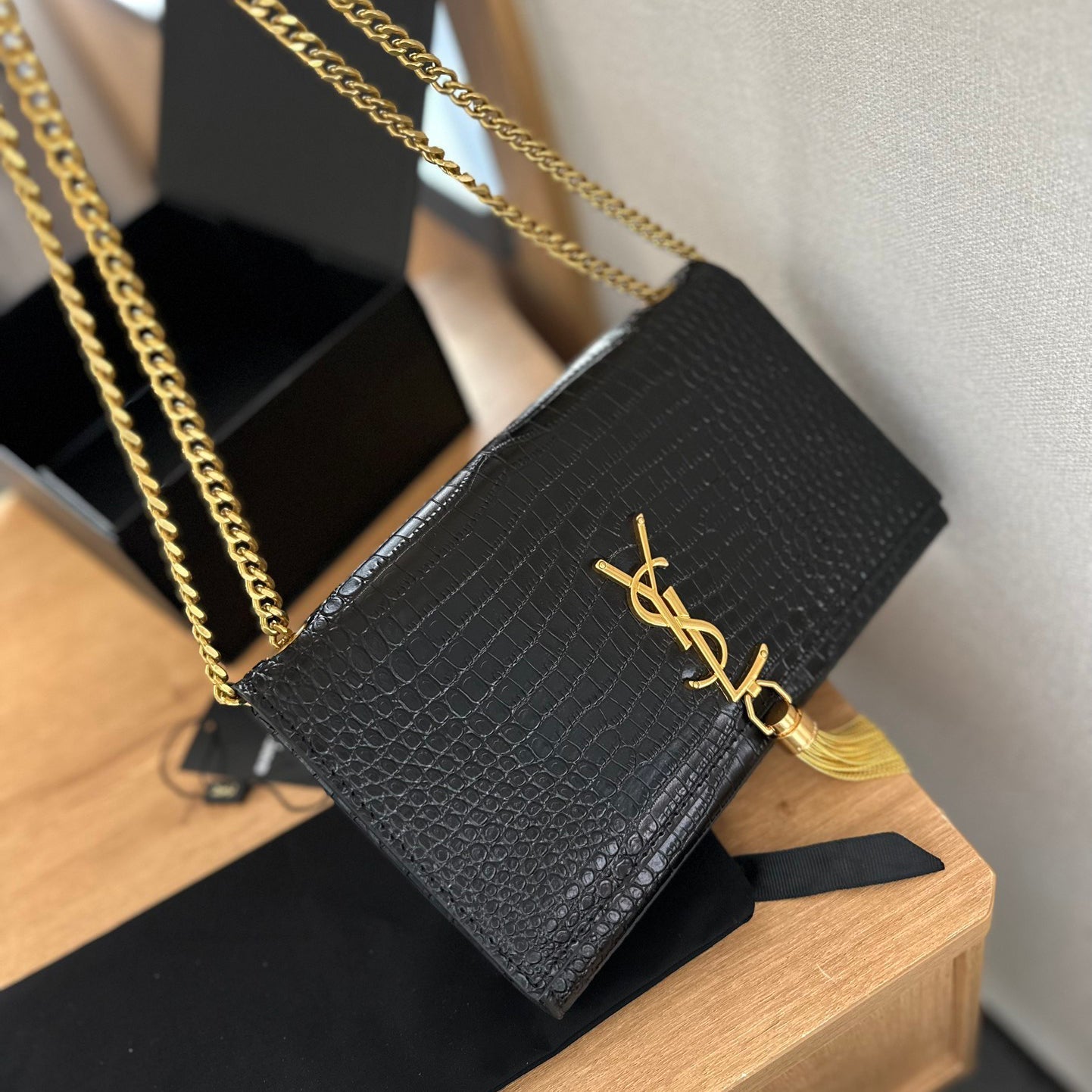 Flip chain tassel bag 1824042601