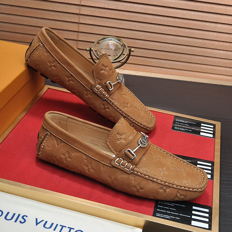 Horsehide Moccasin 1824070304