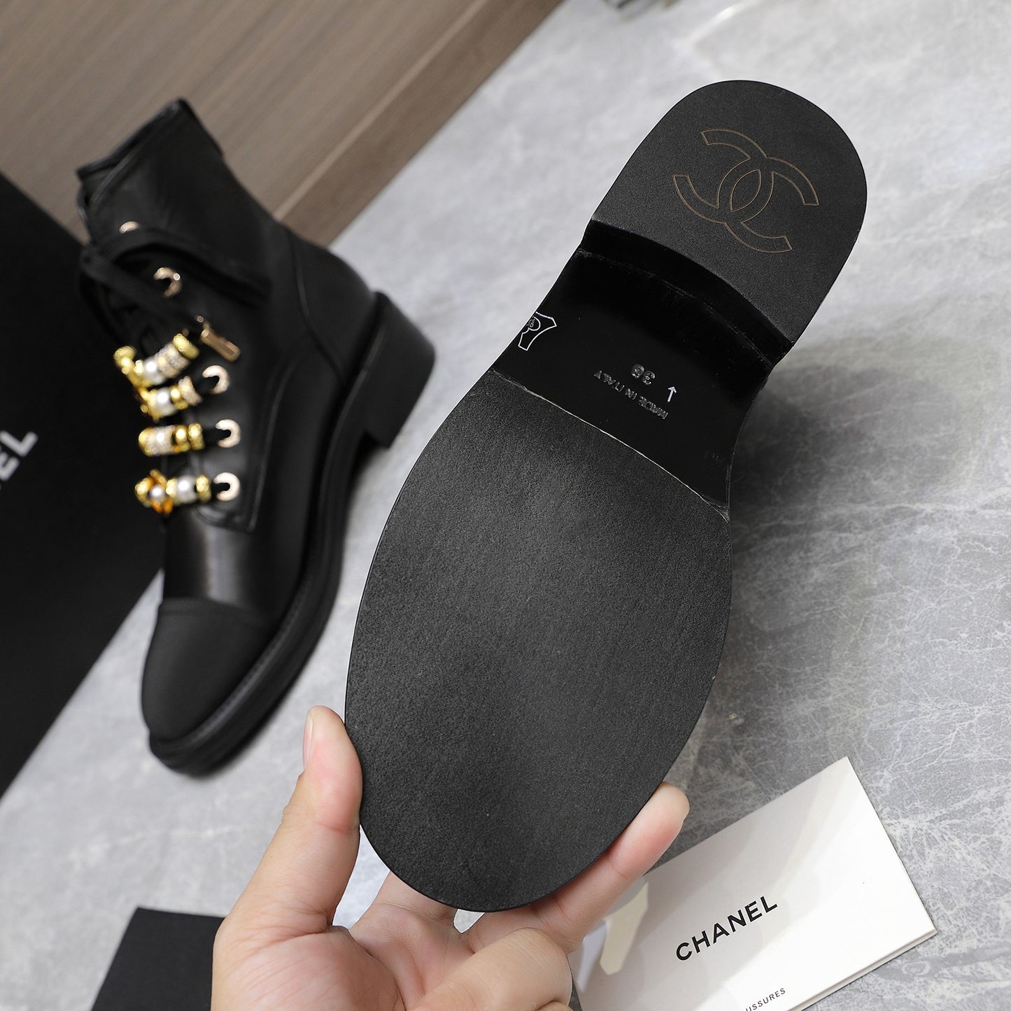 CNL24 new Martin boots decorated with double C pearl gem heavy metal buckle 0724090503