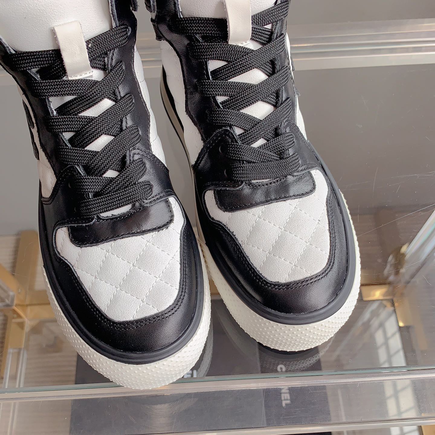 CNL Classic versatile rhombus sneakers 1824061008