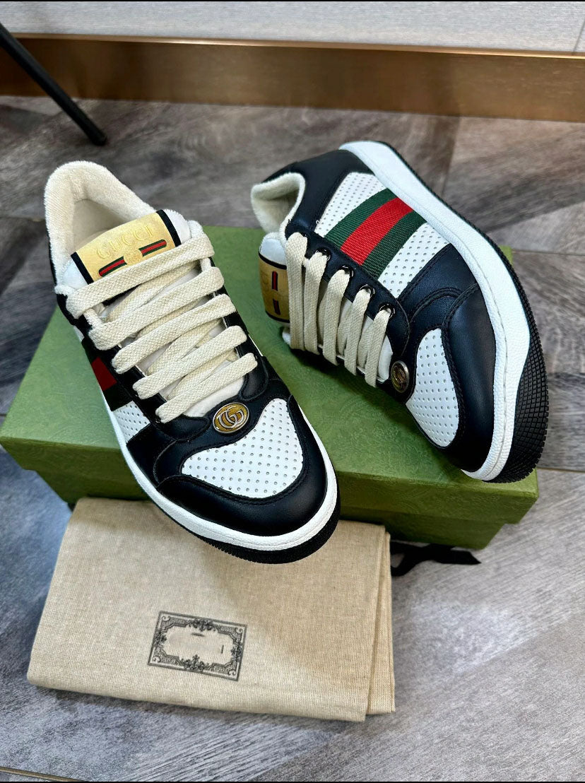 Classic Sneakers 25090302