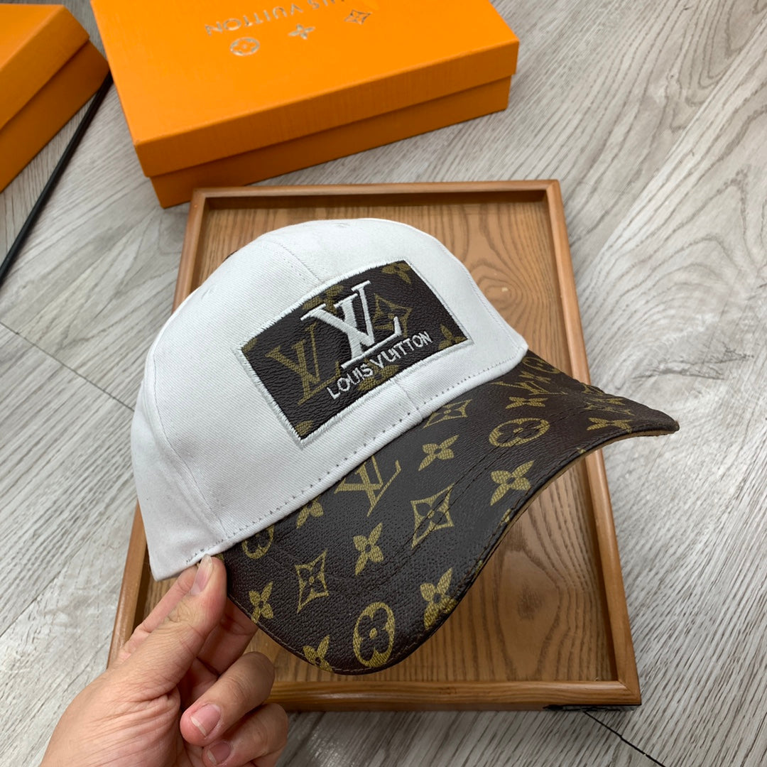 New V logo baseball cap XC16060801