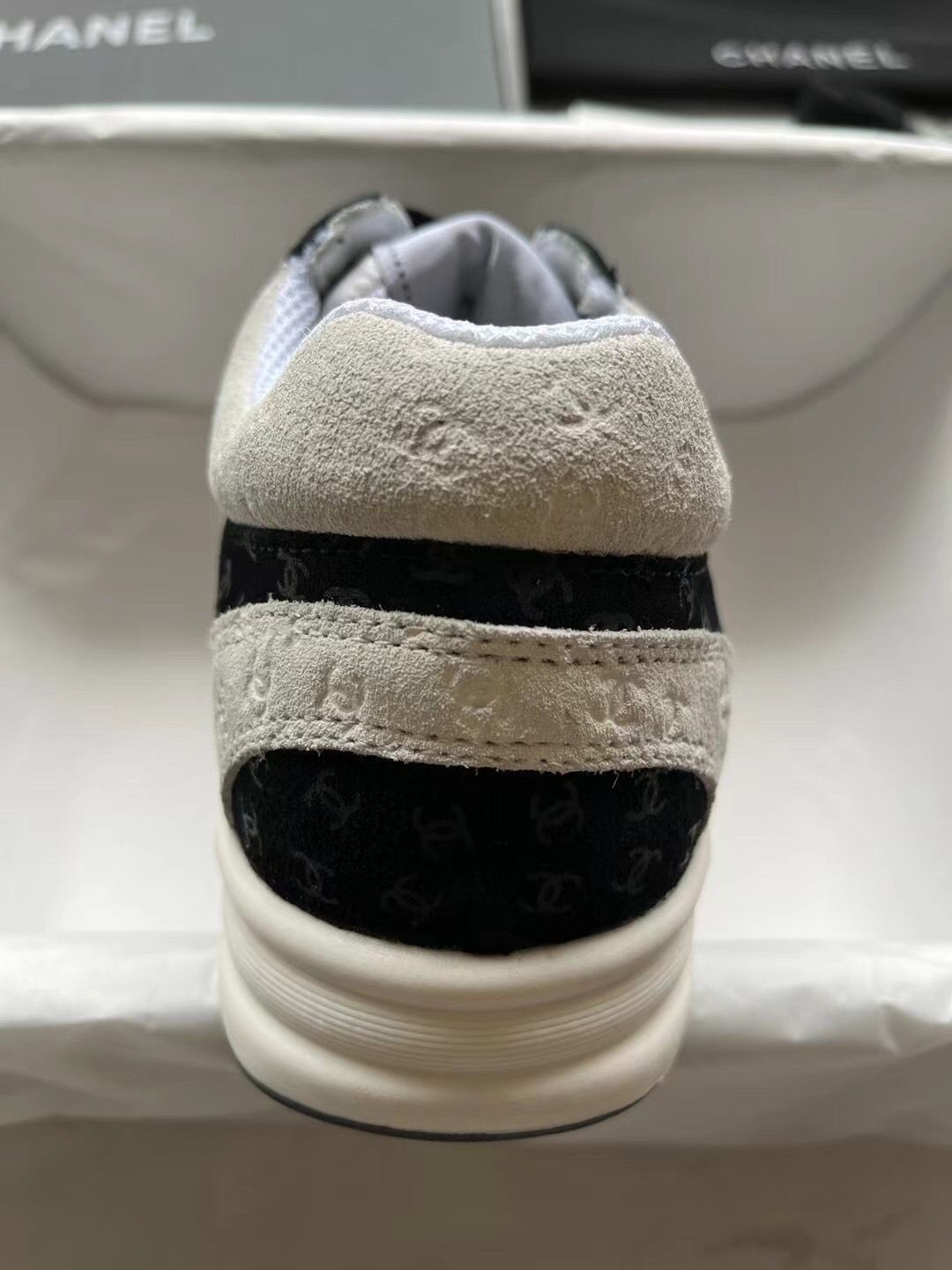 Black And White Panda Embossed Sneakers 0123121301