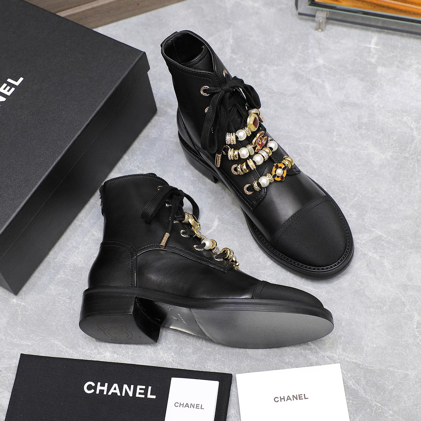 CNL24 new Martin boots decorated with double C pearl gem heavy metal buckle 0724090503