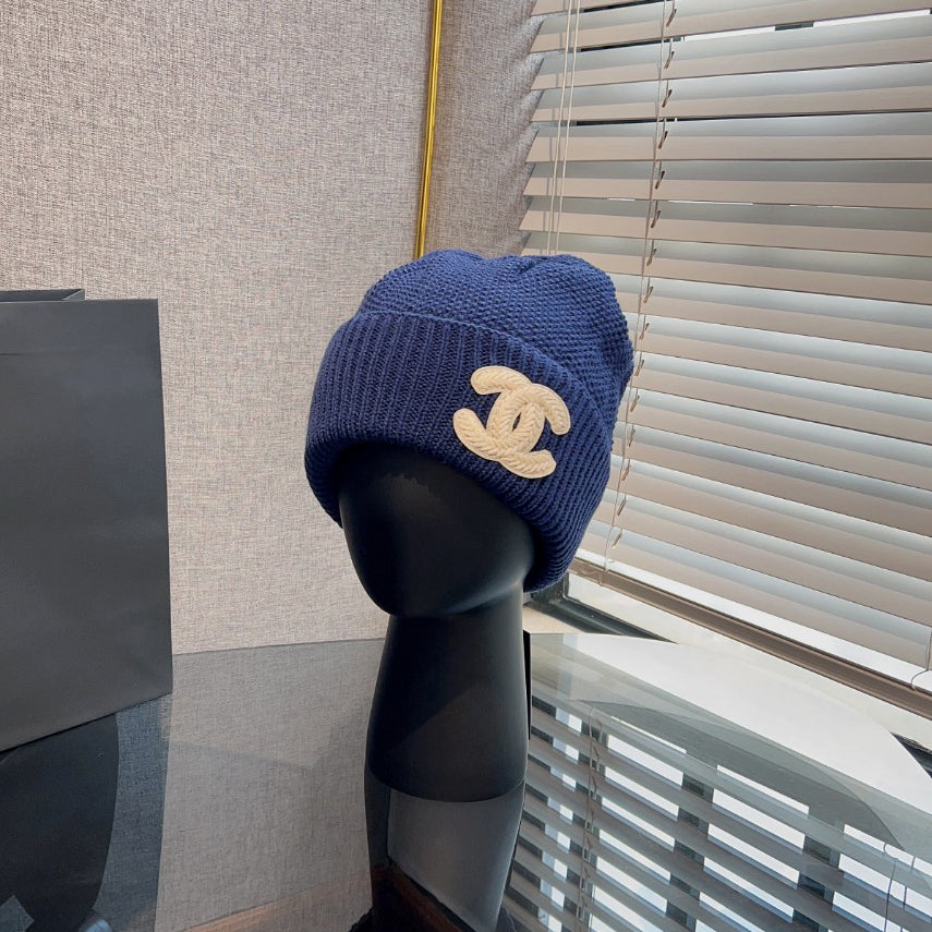 23A New Solid Color Double C Cashmere Knitted Beanie Cold Cap XC1823083002