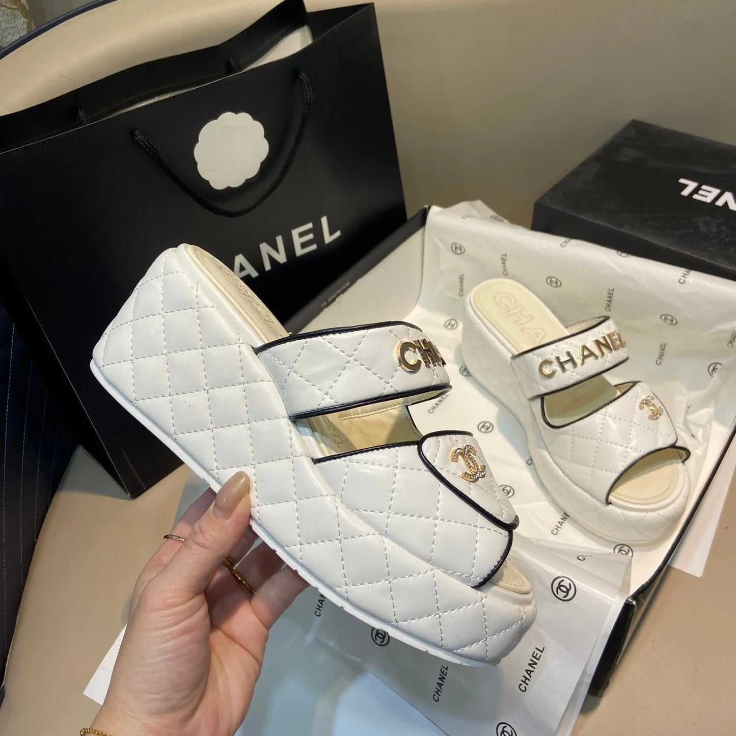 Luxury plaid fashion versatile thick sole sandals 1024061312