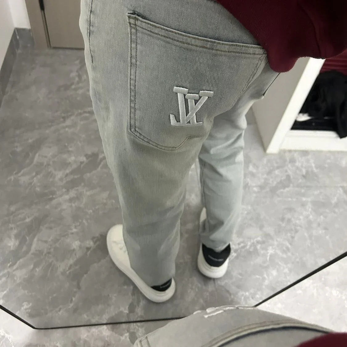 New Letter Embroidered Ripped Trousers 1024051501