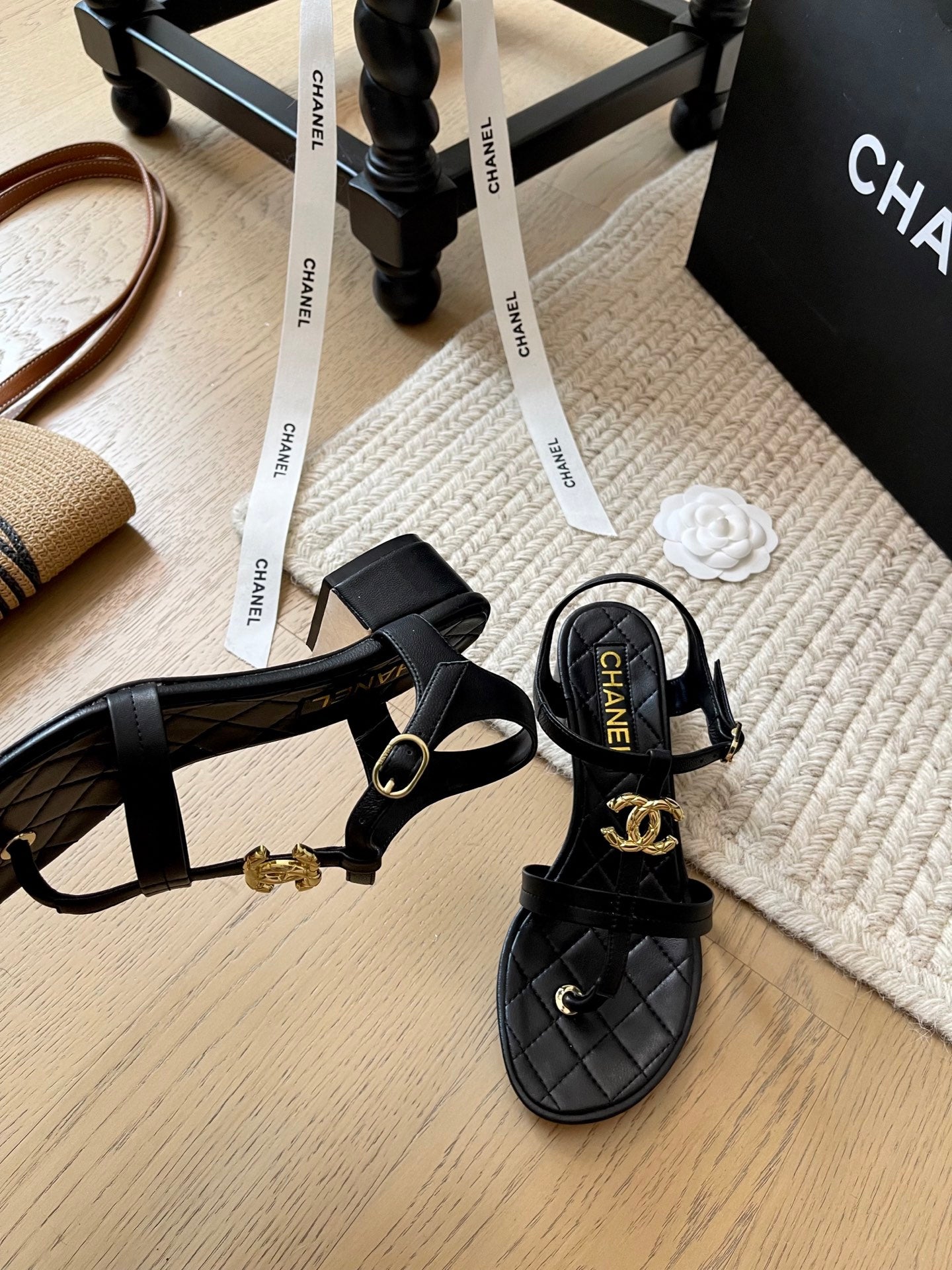 CLN Leather chunky heel sandals 1825051202