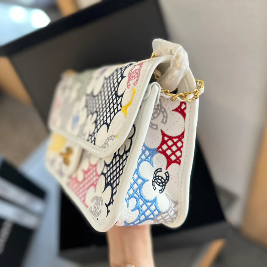 New relief flower embroidery handbag 1024070906