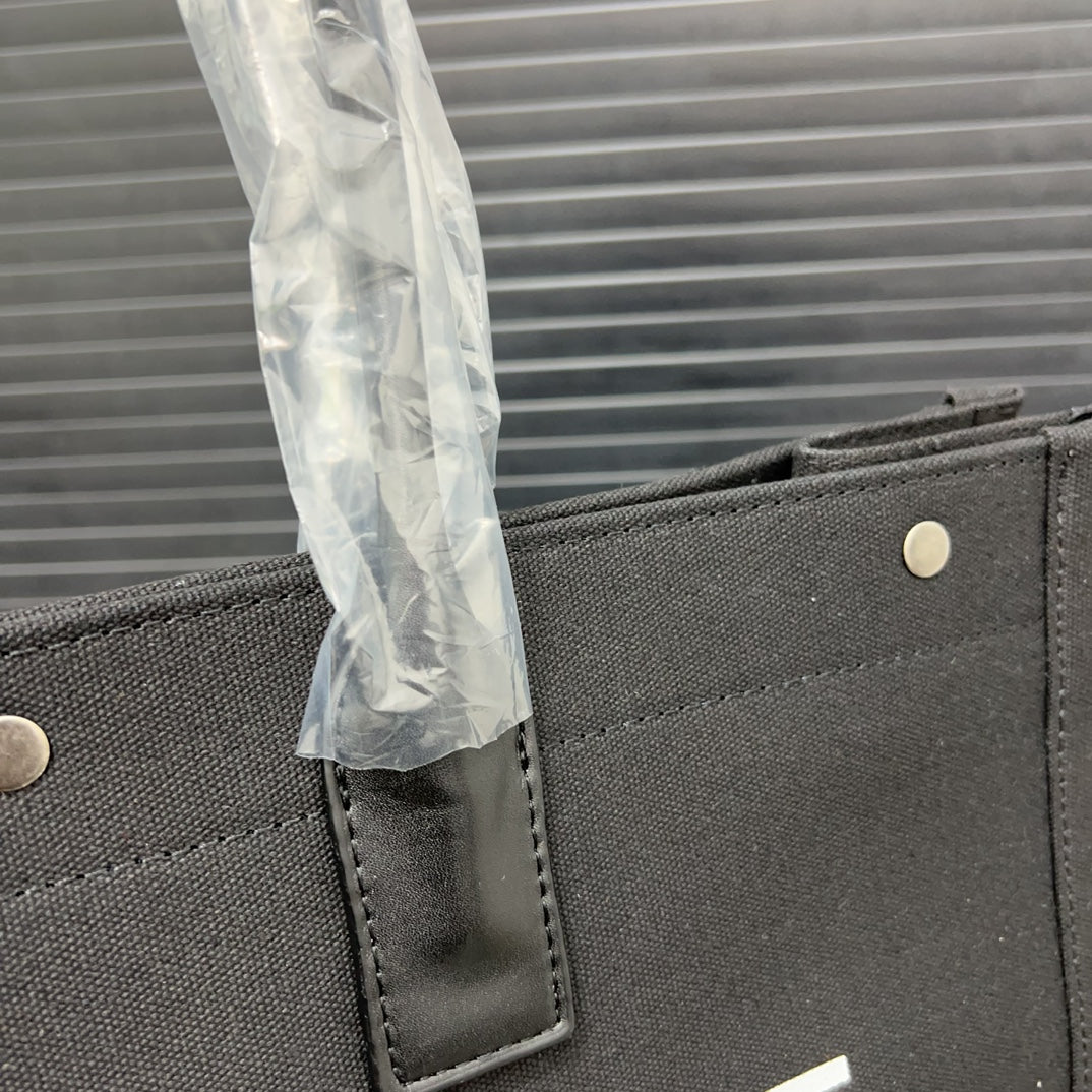 New RIVE GAUCHE Tote XC24092316