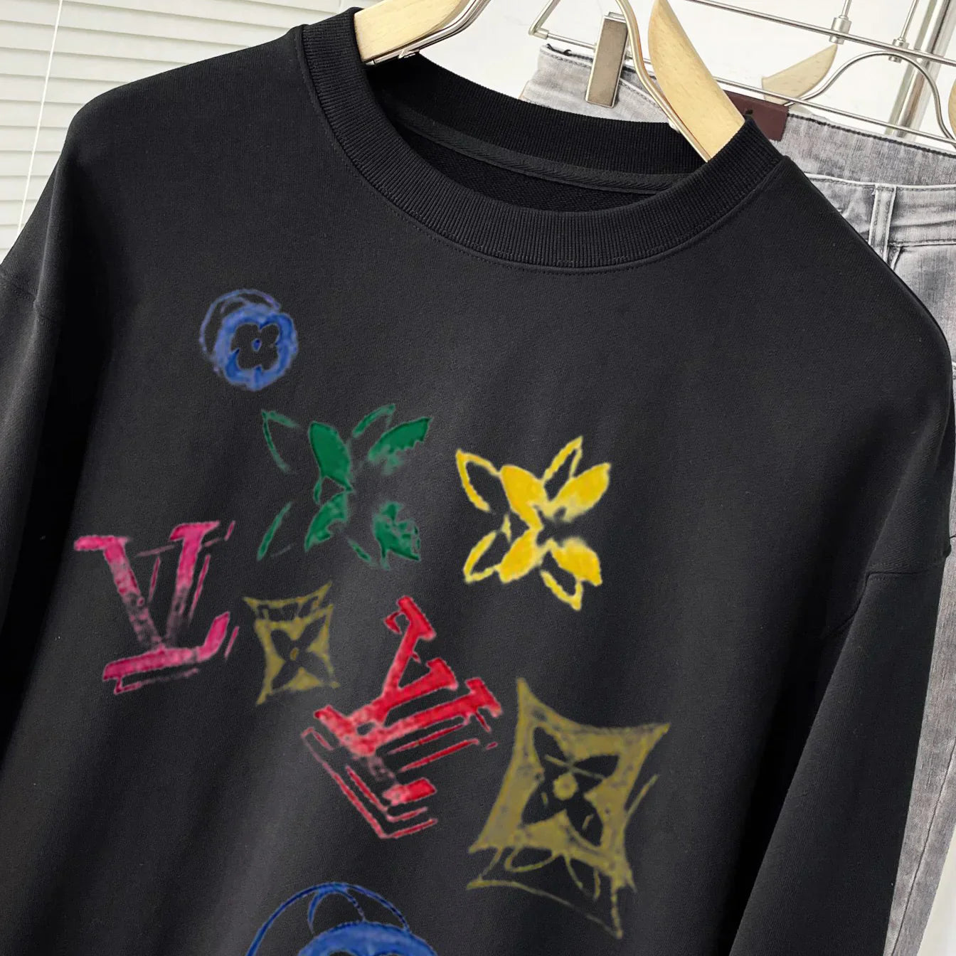 New fashion round neck casual sweater 1025033112