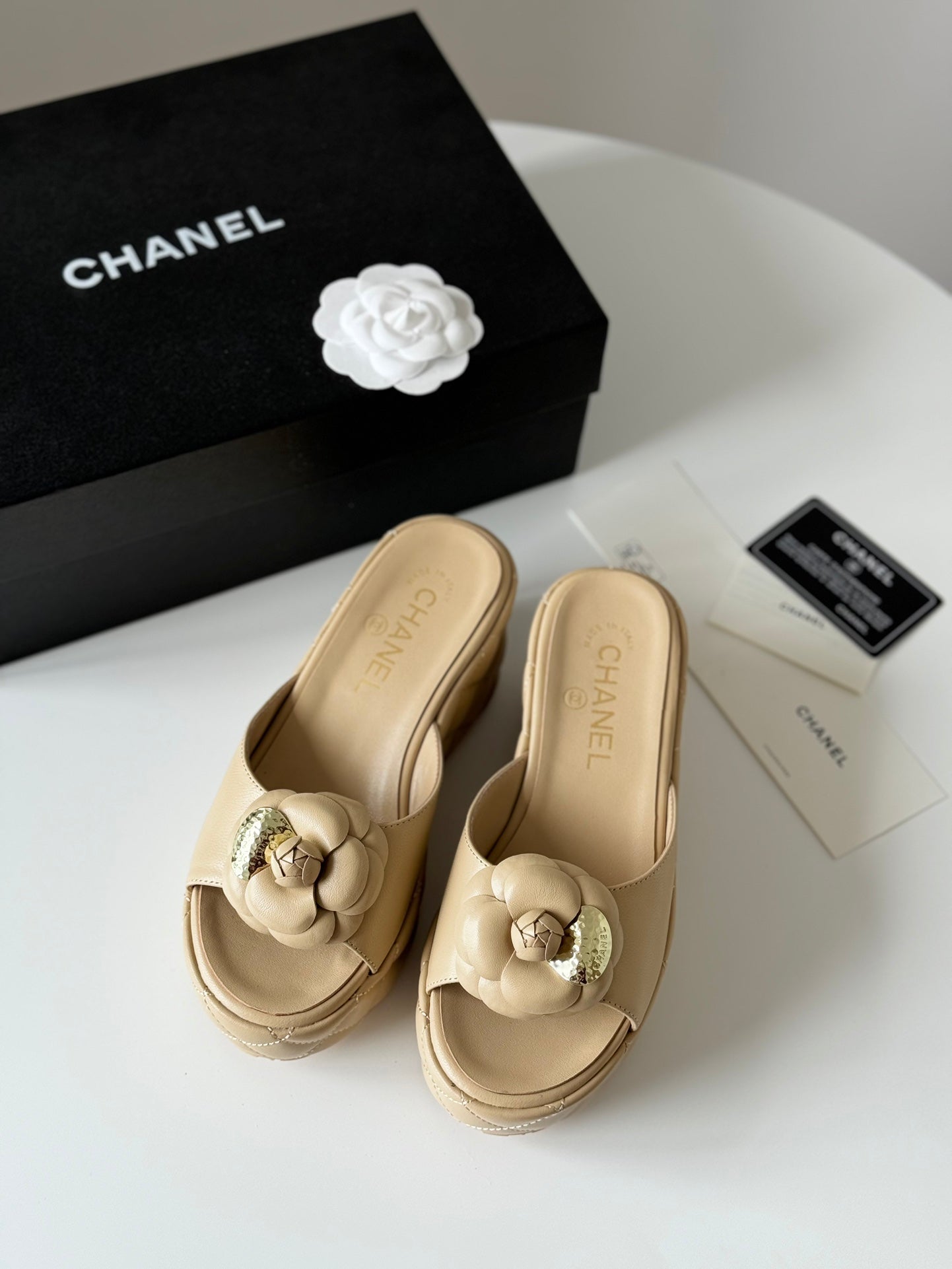 CNL 24SS camellia platform slippers 0724042709