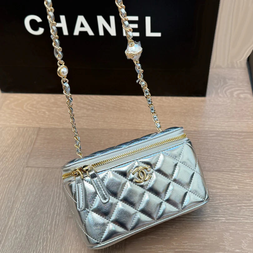 New Pearl Chain Cosmetic Case 1025030530